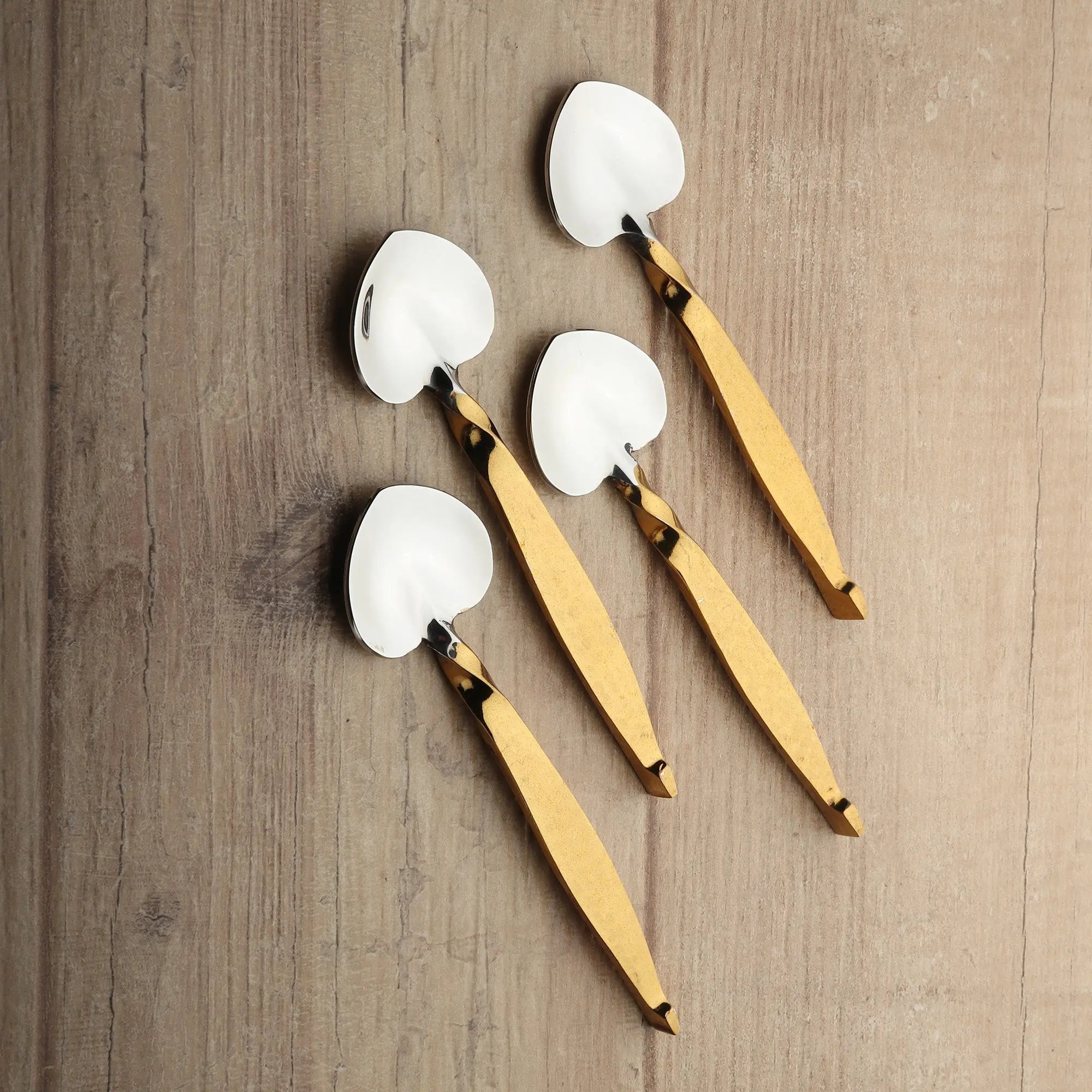 TWISTED URBAN HEART SPOON 4 PC. SET